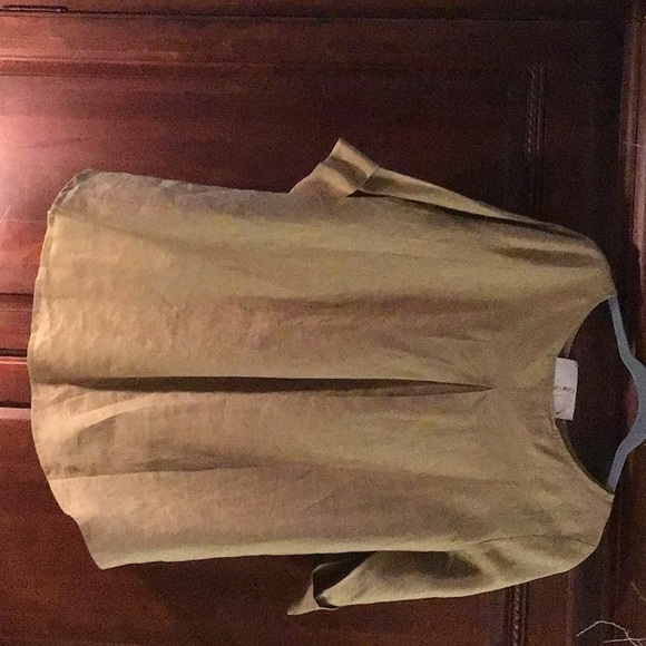 Beautiful 100% linen high low swing top. Size M - Picture 3 of 5